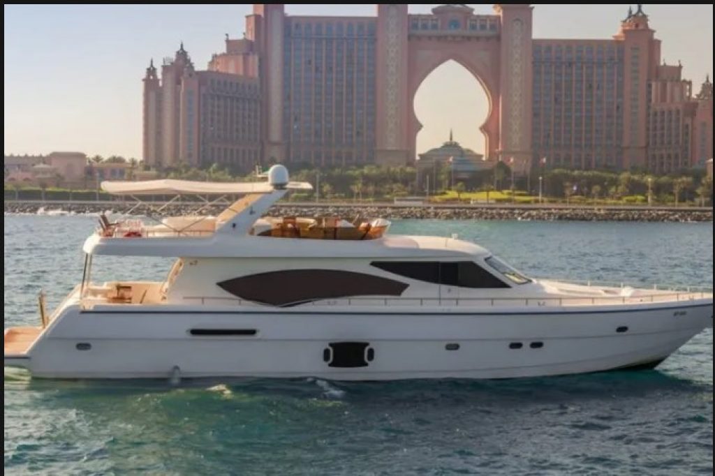 Private yachts for rent in Dubai 