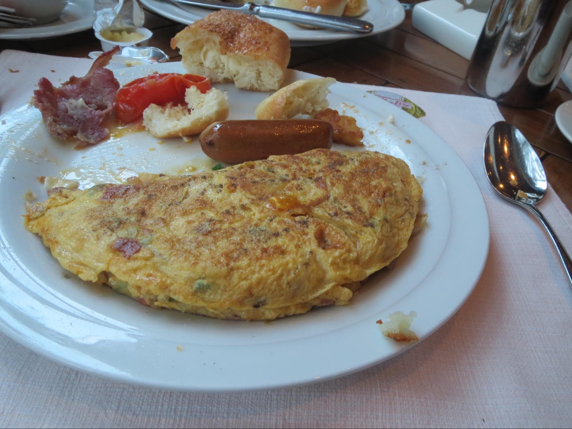 Kempinski Hotel, Ajman Review - Perfect Buffet Breakfast Eggs