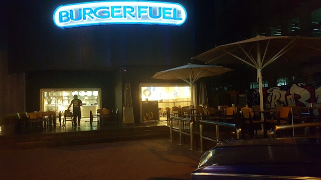 Burgerfuel Restaurant Dubai, UAE - Review - Top Burger Joint in Dubai