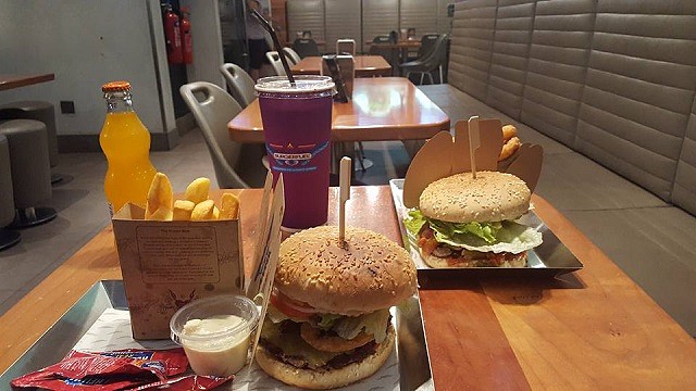 Burgerfuel Restaurant Dubai, UAE - Review - Yummy Burgers