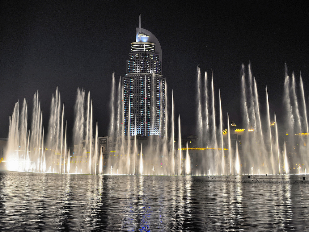 The Dubai Fountain at Dubai Mall show timing open hours Tourist Spots