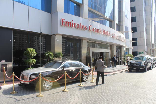Emirates Grand Hotel Dubai UAE – Review