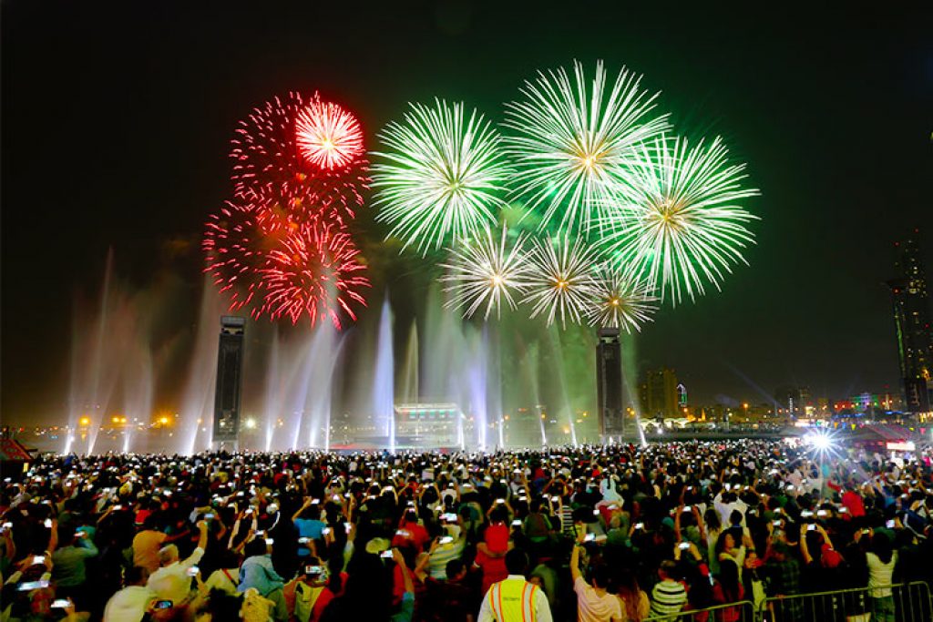 YEAR OF THE 50th - UAE National Day - Official Celebrations Fireworks