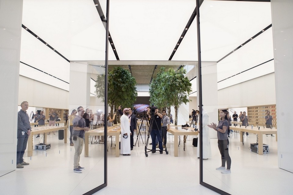 Apple Store in Dubai, Mall of the Emirates