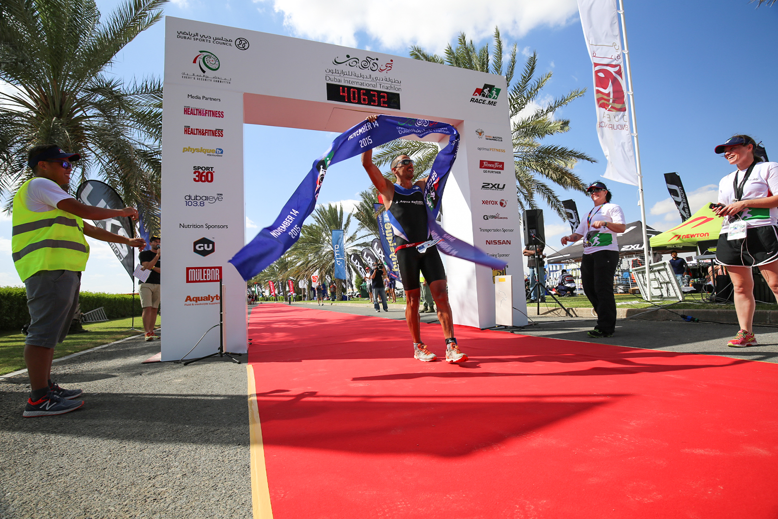 Godart wins Dubai International Triathlon 2015